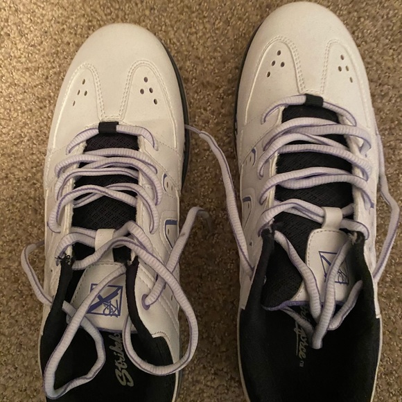 New sneakers - Picture 7 of 8